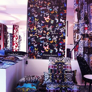 Christian Lacroix has some new interesting patterns. #vallila #christian #lacroix